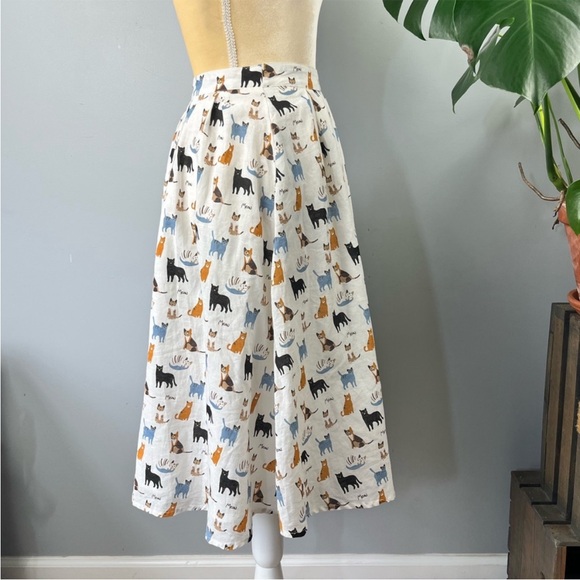 Tulip B Cat Pattern Skirt - Picture 7 of 10
